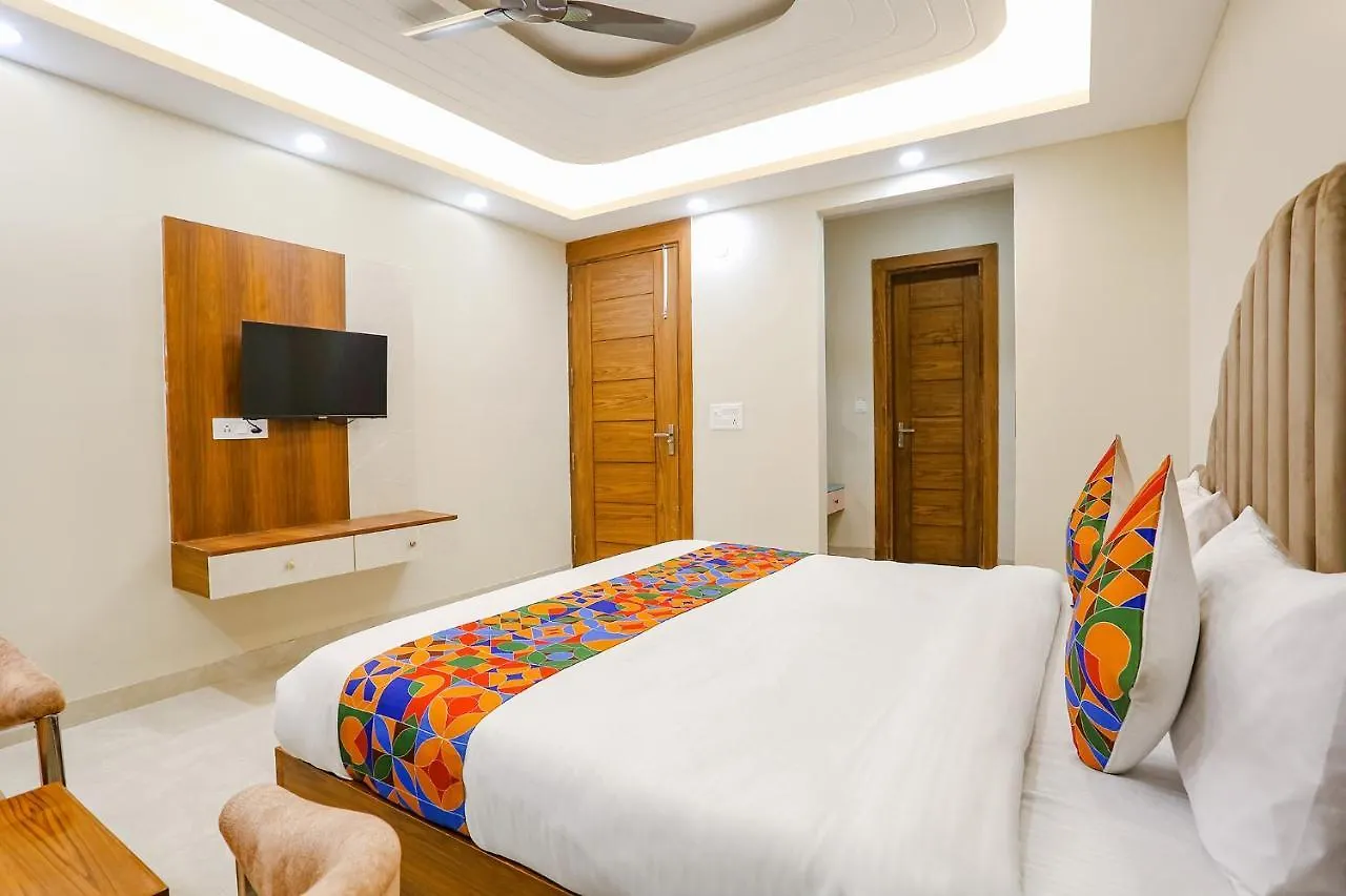 Hotel Fabhotel Raahi Retreat Gurgaon