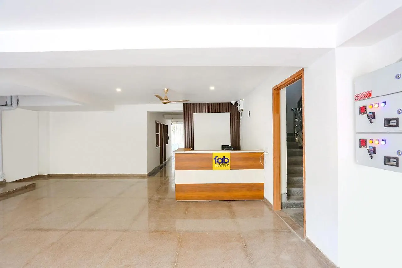*** Hotel Fabhotel Raahi Retreat Gurgaon Inde